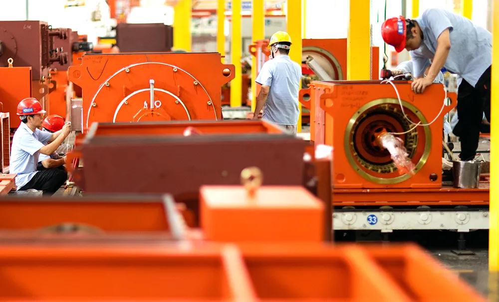 湘電股份電機事業(yè)部 保成套解難題 全力奮戰(zhàn)高產(chǎn)月.jpg