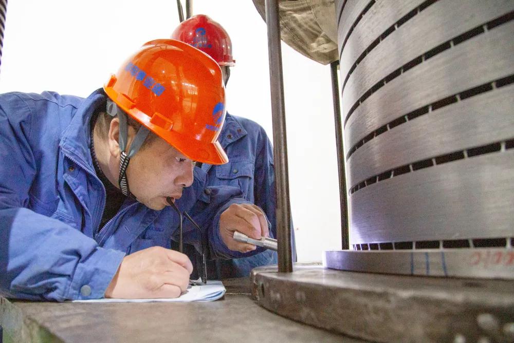 電機事業部黨委 學思踐悟 推動黨史學習教育見行見效3.jpg 電機事業部黨委 學思踐悟 推動黨史學習教育見行見效3.jpg